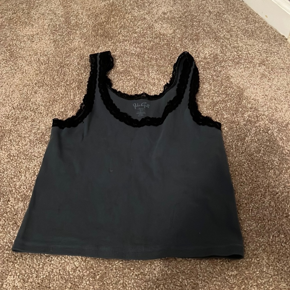 Cropped tank top